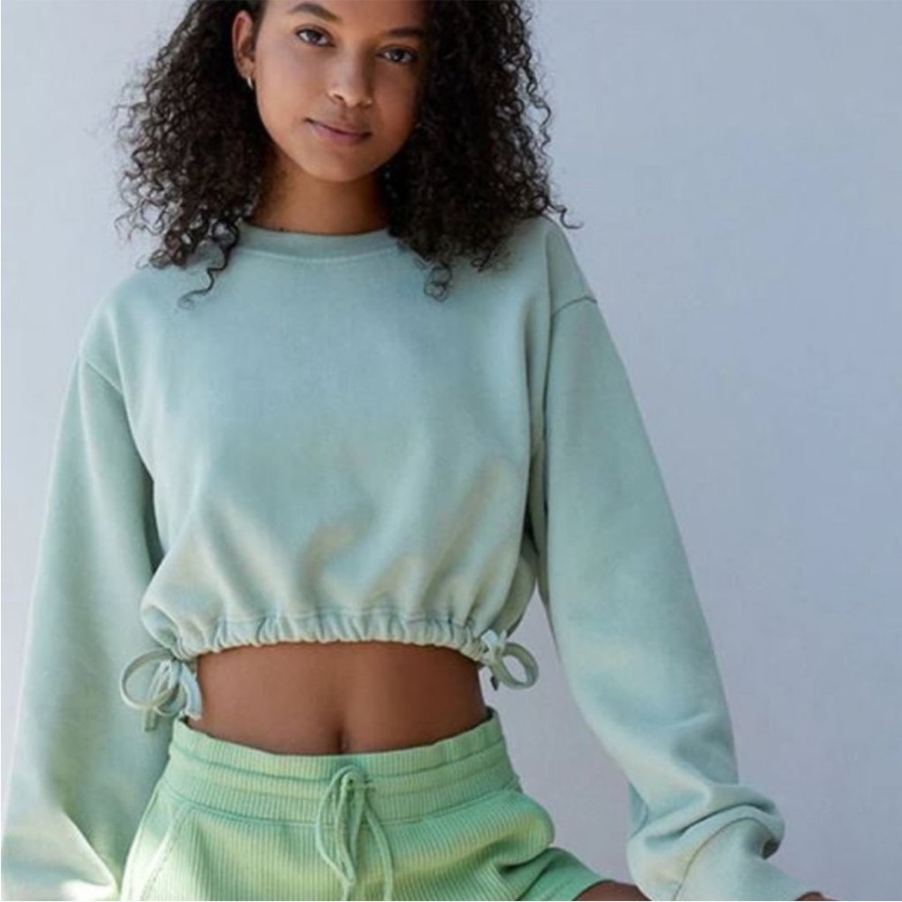 Pacsun Cropped Sweatshirt